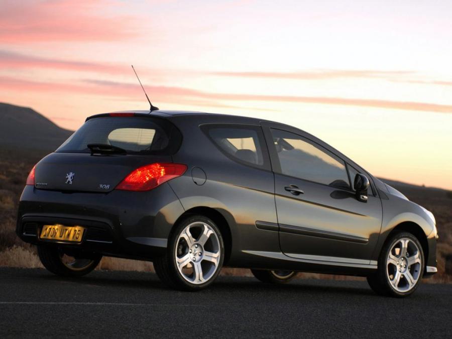  Peugeot 308 3-Door 2008 года  (фото 7 из 10)